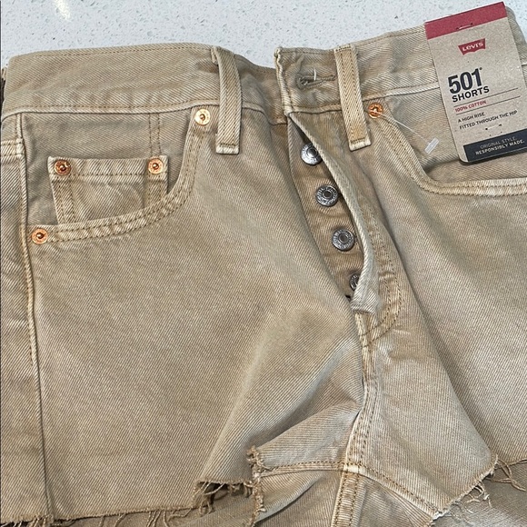 Levi's Tan Jean Shorts High-Waisted Cut-Off - Picture 6 of 6